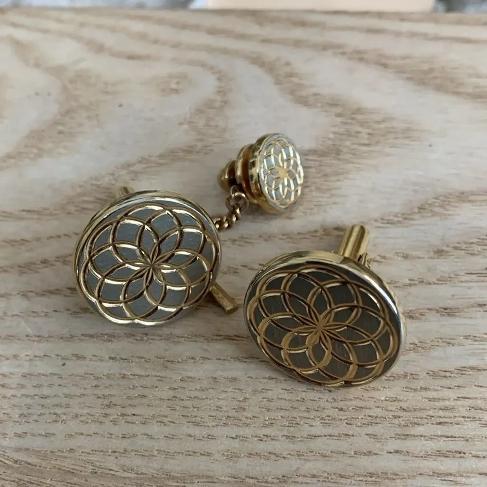 Vintage Swank Gold Tone Geometric Cuff Links & Tie Tack With Original Box
